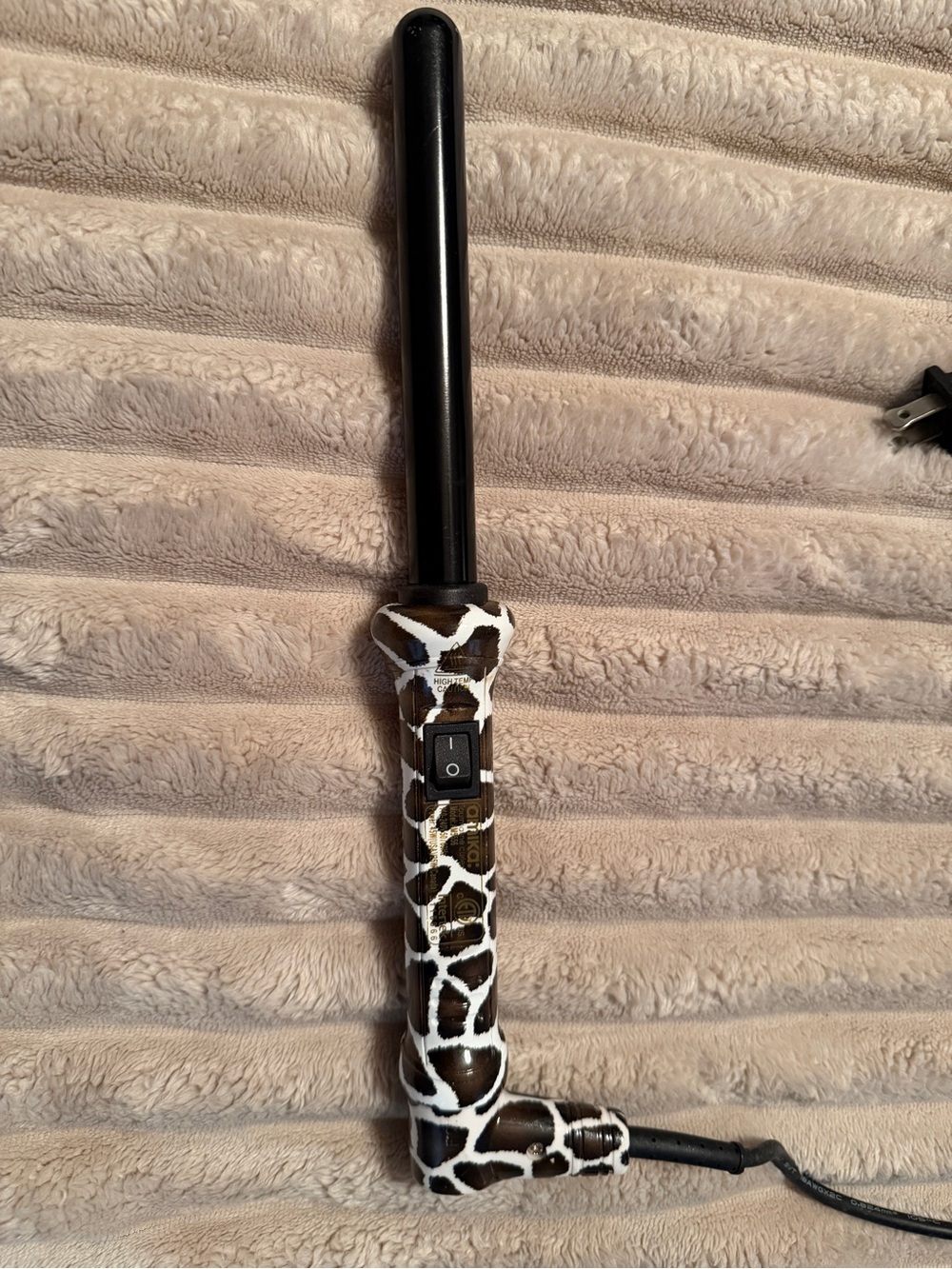Amika Wand